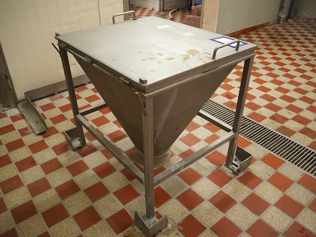 Nn infeed bunker - afbeelding 1 van  5