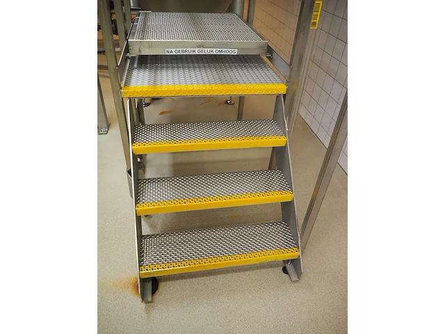Nn infeed hopper for powder dissolver - afbeelding 12 van  16