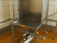 Nn infeed hopper with gratings - afbeelding 1 van  9