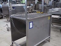 Nn infeed hopper