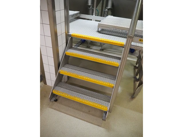 Nn infeed hoppers for powder dissolver - afbeelding 31 van  36