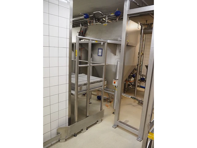 Nn infeed hoppers for powder dissolver - afbeelding 12 van  34