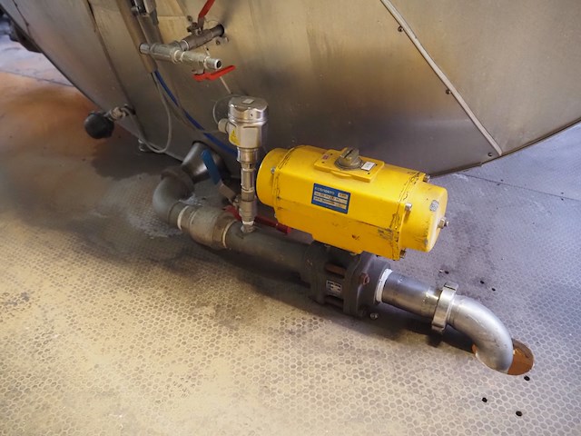 Nn isolated tank - afbeelding 10 van  11