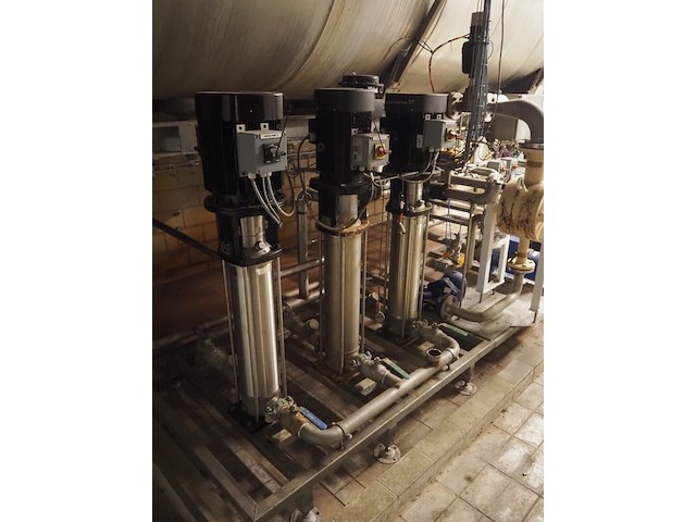 Nn isolated tank - afbeelding 4 van  20