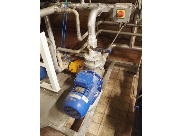 Nn isolated tank - afbeelding 19 van  20