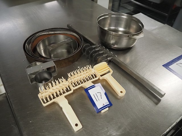 Nn kitchen equipment - afbeelding 2 van  2