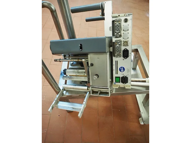Nn labelling machine - afbeelding 8 van  8