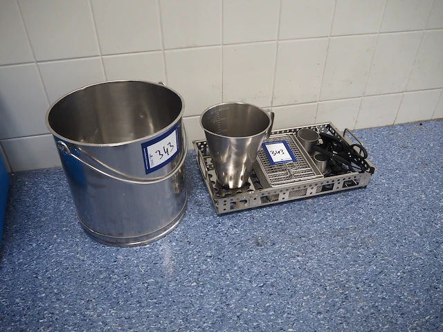 Nn laboratory equipment - afbeelding 1 van  4