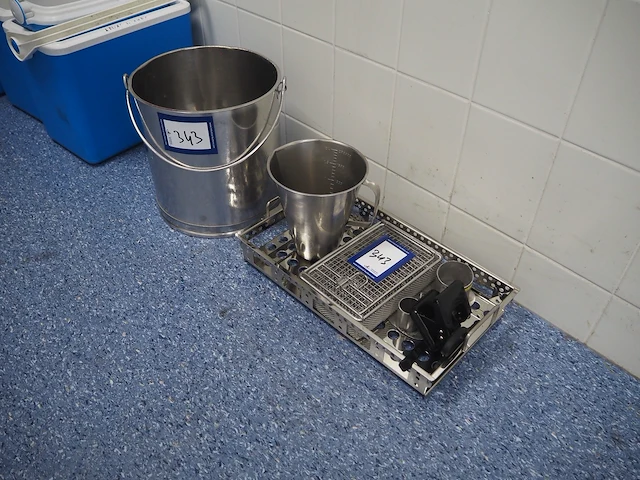Nn laboratory equipment - afbeelding 2 van  4