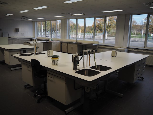 Nn laboratory equipment - afbeelding 12 van  21