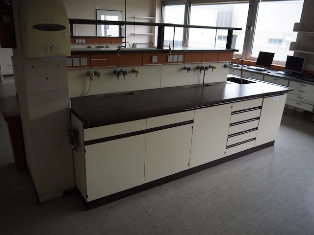 Nn laboratory office - afbeelding 6 van  17