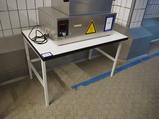 Nn laboratory tables - afbeelding 3 van  3