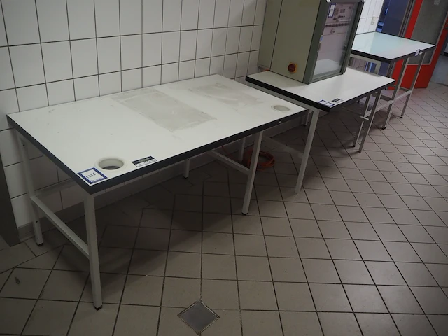 Nn laboratory tables - afbeelding 1 van  6