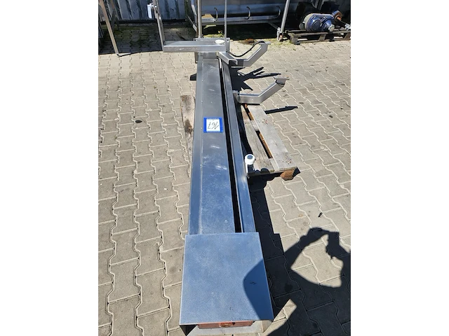 Nn lifter for 200 liter meat bins - afbeelding 1 van  3