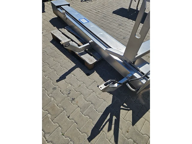 Nn lifter for 200 liter meat bins - afbeelding 3 van  3
