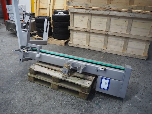 Nn lifter for 200 liter meat bins - afbeelding 1 van  6