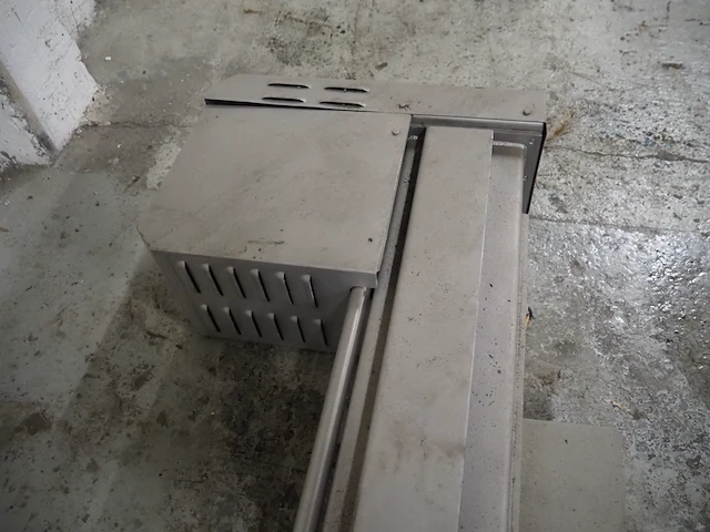Nn lifter for 200 liter meat bins - afbeelding 8 van  9