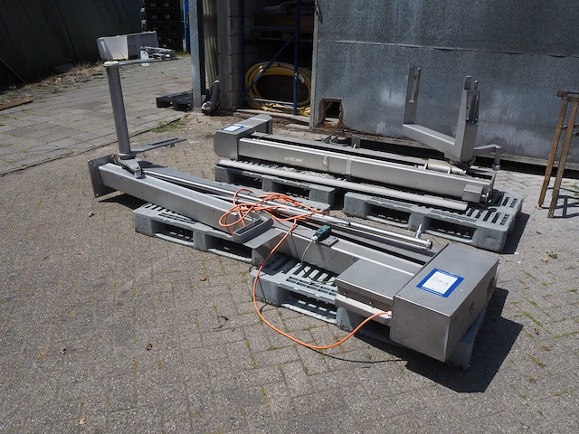 Nn lifter for meat bins - afbeelding 2 van  7