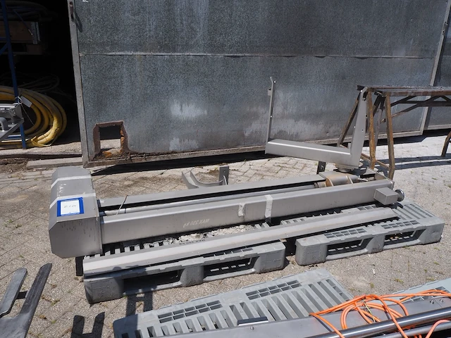 Nn lifter for meat bins - afbeelding 1 van  7