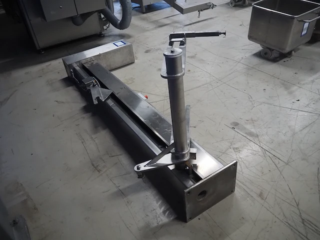Nn lifter for meat bins - afbeelding 2 van  8