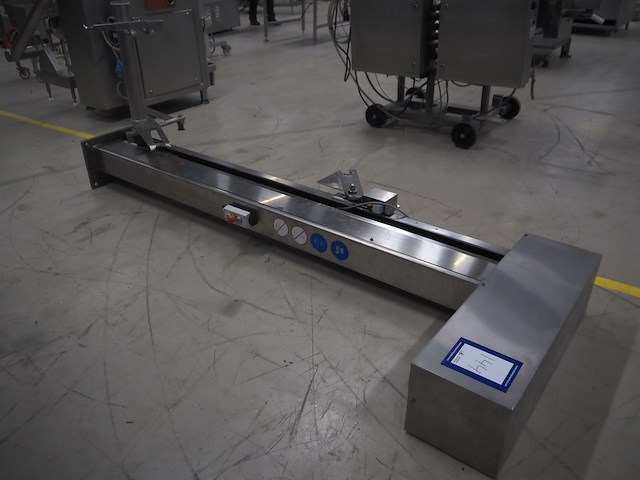 Nn lifter for meat bins - afbeelding 1 van  9