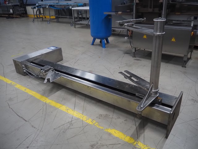 Nn lifter for meat bins - afbeelding 3 van  9