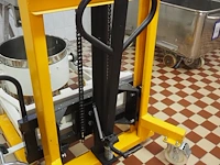 Nn lifting and weighing machine for bowls - afbeelding 2 van  11