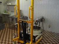 Nn lifting and weighing machine for bowls - afbeelding 4 van  11
