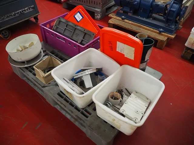 Nn machine parts - afbeelding 2 van  10