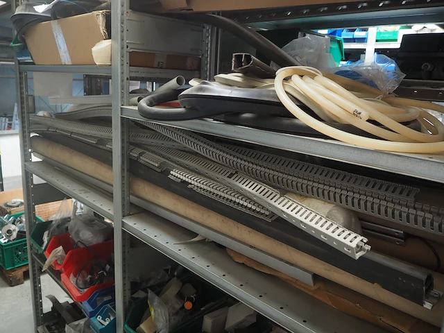 Nn machine parts - afbeelding 24 van  42