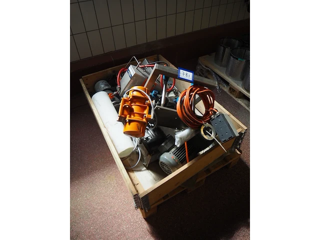 Nn machine parts - afbeelding 2 van  8
