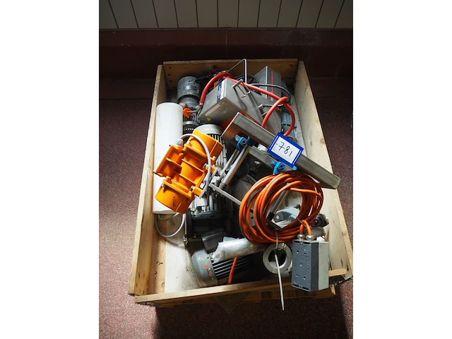 Nn machine parts - afbeelding 3 van  8