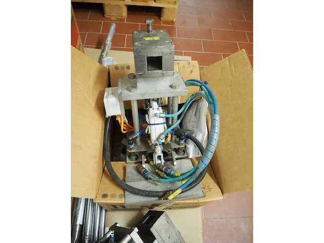 Nn machine parts - afbeelding 6 van  22