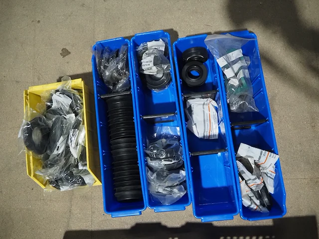 Nn machine parts - afbeelding 4 van  4