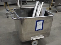 Nn meat bin with parts - afbeelding 1 van  4