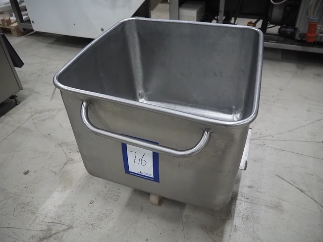 Nn meat bin - afbeelding 1 van  5