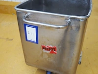 Nn meat bin - afbeelding 1 van  5
