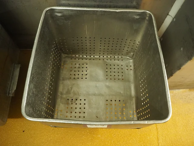 Nn meat bin - afbeelding 3 van  3