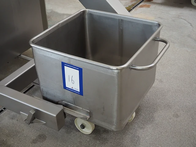 Nn meat bin - afbeelding 1 van  4