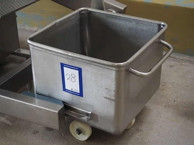 Nn meat bin - afbeelding 1 van  6