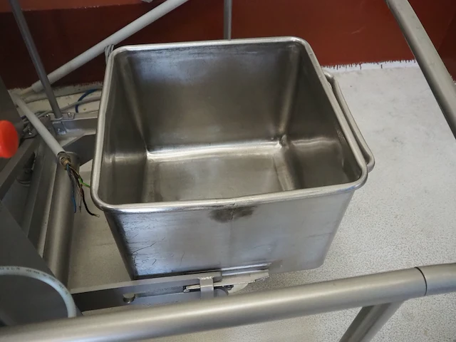 Nn meat bin - afbeelding 3 van  5