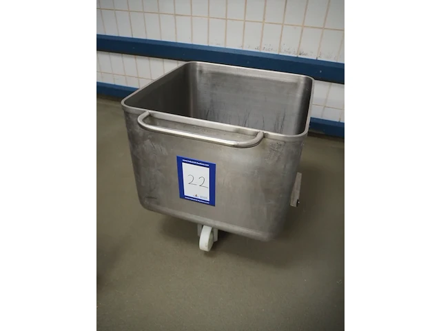 Nn meat bin - afbeelding 1 van  5