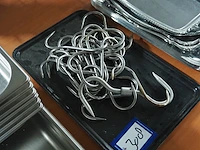 Nn meat hooks - afbeelding 2 van  3