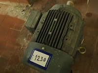 Nn motor - afbeelding 1 van  3