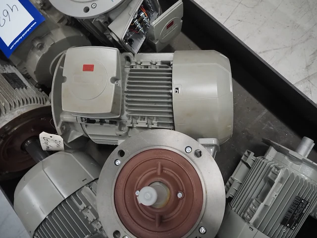 Nn motors - afbeelding 14 van  14