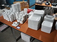 Nn mugs and plates - afbeelding 1 van  5