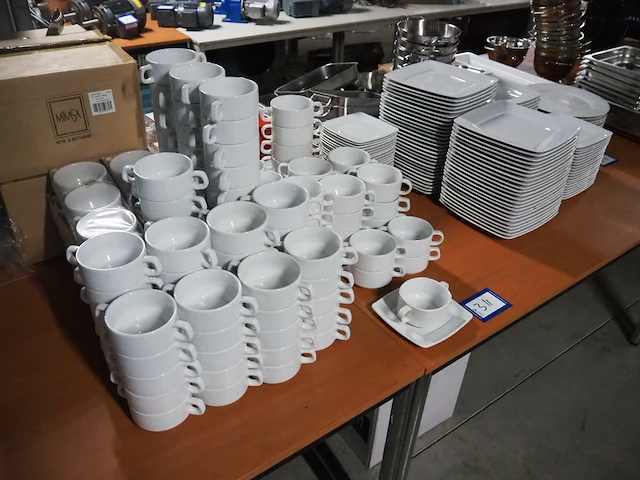 Nn mugs and plates - afbeelding 2 van  5