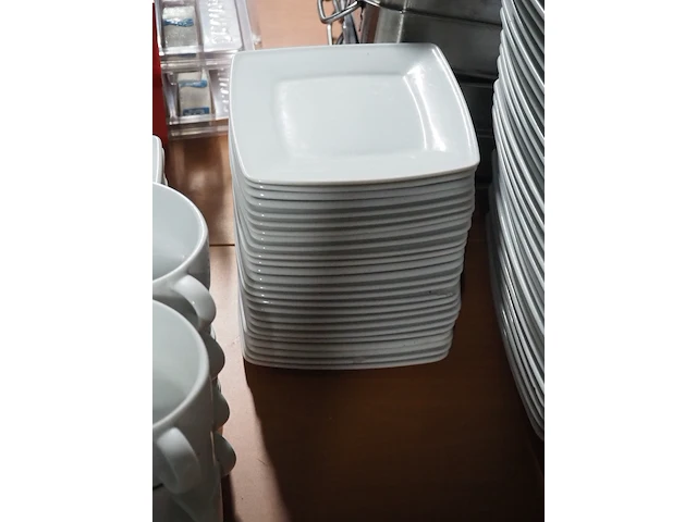 Nn mugs and plates - afbeelding 4 van  5