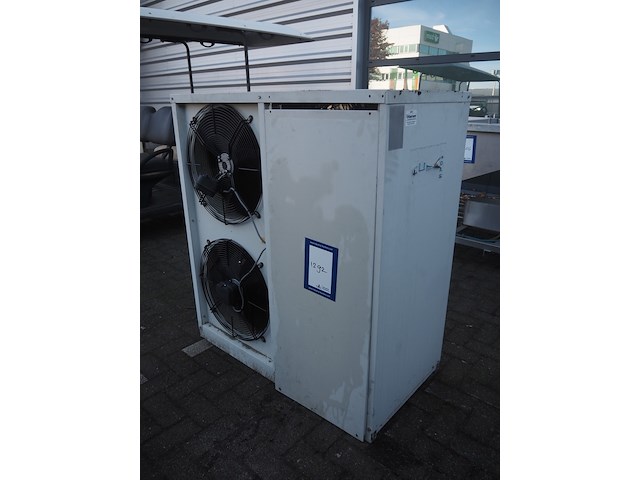 Nn outside airco unit - afbeelding 1 van  9