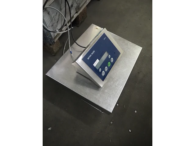 Nn pallet with parts - afbeelding 9 van  11